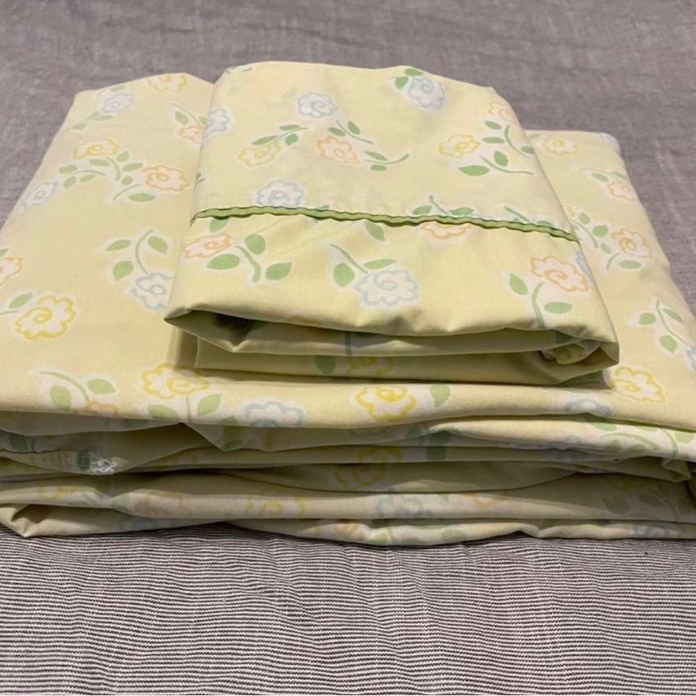 Vintage Queen Bed Sheet And Pillow Case - Picture 8 of 8
